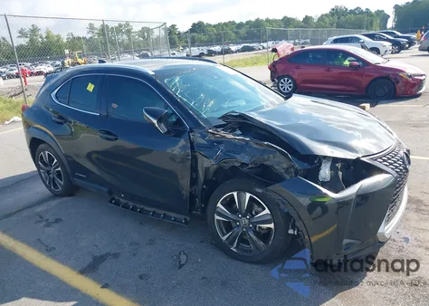 2021 Lexus Ux 250H z USA, uszkodzony, nr VIN JTHP9JBH9M2053897